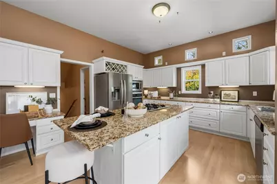 13704 120th Street E, Puyallup, WA 98374 - Photo 17