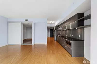 820 Blanchard Street #904, Seattle, WA 98121 - Photo 21
