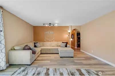 6910 E Cascade Drive, Port Orchard, WA 98366 - Photo 17