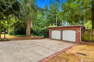 2439 160th Ave NE, Bellevue, WA 98008 - Photo 33