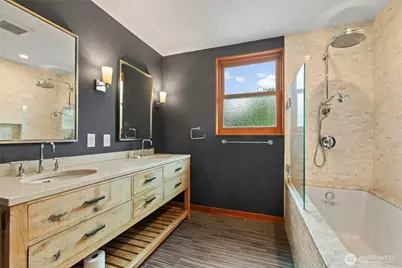 9682 Beacon Avenue S, Seattle, WA 98118 - Photo 21