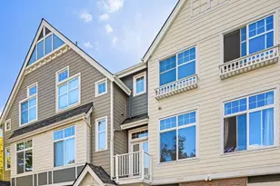 1387 Huckleberry Cir, Issaquah, WA 98029 - Photo 21