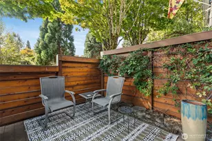 2400 E Howell St, Seattle, WA 98122 - Photo 29