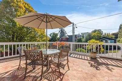 2400 E Howell Street #F, Seattle, WA 98122 - Photo 25