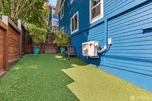 2400 E Howell St, Seattle, WA 98122 - Photo 33