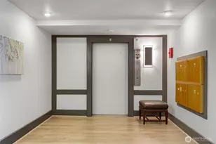 500 Aloha St, Seattle, WA 98109 - Photo 29