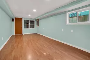 4044 39th Ave SW, Seattle, WA 98116 - Photo 19