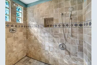 4044 39th Avenue SW, Seattle, WA 98116 - Photo 11