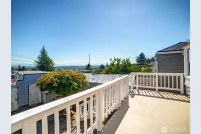 4044 39th Avenue SW, Seattle, WA 98116 - Photo 29