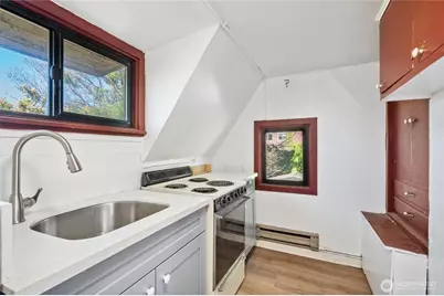 206 12th Avenue E, Seattle, WA 98102 - Photo 19
