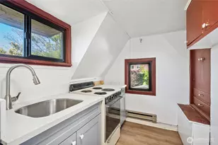 206 12th Ave E, Seattle, WA 98102 - Photo 19