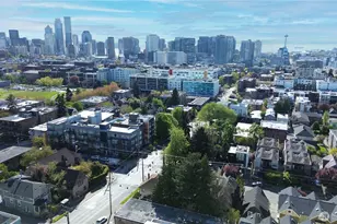 206 12th Ave E, Seattle, WA 98102 - Photo 3