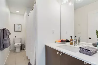 1112 13th Avenue #E, Seattle, WA 98122 - Photo 13