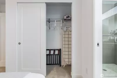1112 13th Avenue #E, Seattle, WA 98122 - Photo 23