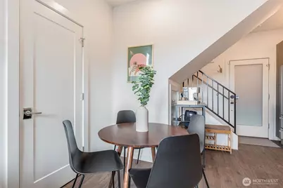 1112 13th Avenue #E, Seattle, WA 98122 - Photo 9