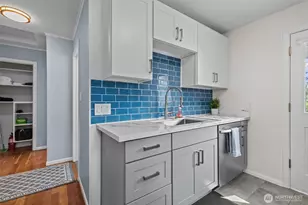 12450 1st Ave SW, Burien, WA 98146 - Photo 7