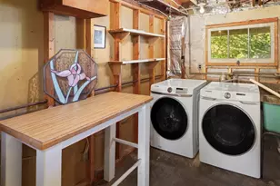 1222 NE 100th St, Seattle, WA 98125 - Photo 29