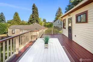 1222 NE 100th St, Seattle, WA 98125 - Photo 17
