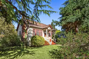 1222 NE 100th St, Seattle, WA 98125 - Photo 5