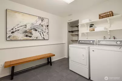 15003 NE 10th Place, Bellevue, WA 98007 - Photo 21