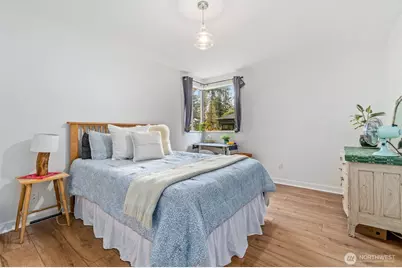 11037 Sand Point Way NE, Seattle, WA 98125 - Photo 19