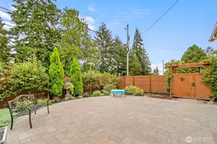 11037 Sand Point Way NE, Seattle, WA 98125 - Photo 25