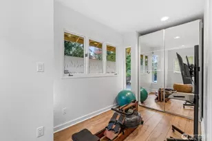 11037 Sand Point Way NE, Seattle, WA 98125 - Photo 15