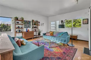 9712 57th Ave S, Seattle, WA 98118 - Photo 5