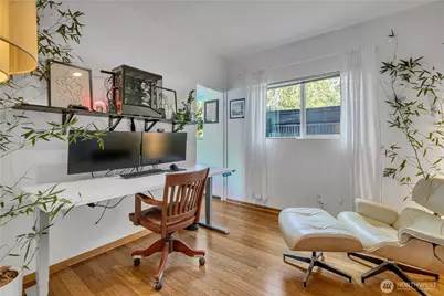 9712 57th Avenue S, Seattle, WA 98118 - Photo 11