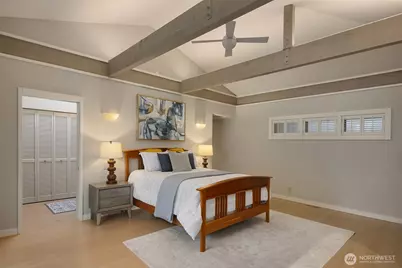 8493 W Mercer Way, Mercer Island, WA 98040 - Photo 21