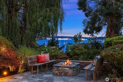 8493 W Mercer Way, Mercer Island, WA 98040 - Photo 31