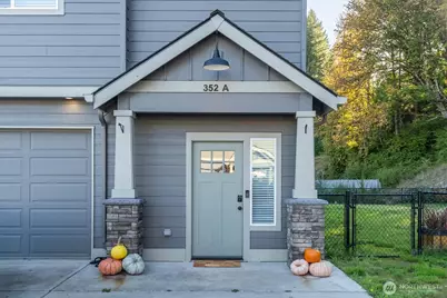352 Cemetery Road, Castle Rock, WA 98611 - Photo 3