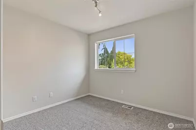 18009 36th Avenue E, Tacoma, WA 98446 - Photo 25