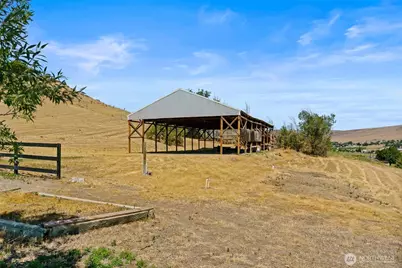 3672 N Wenas Road, Selah, WA 98942 - Photo 7