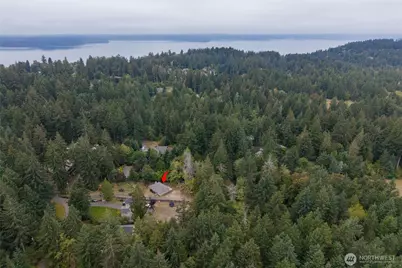 811 Hyak Way, Fox Island, WA 98333 - Photo 35