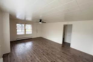 1012 S 6th St, Kelso, WA 98626 - Photo 3