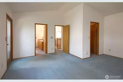 8057 Island Court, Clinton, WA 98236 - Photo 17
