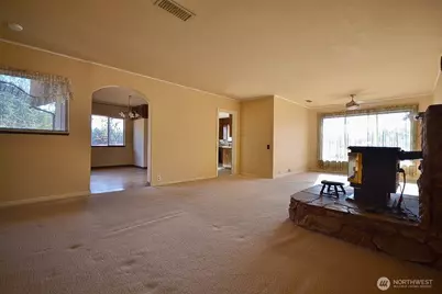 14614 Lawrence Lake Road SE, Yelm, WA 98597 - Photo 9
