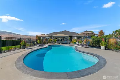 3715 Viewmont Drive, Wenatchee, WA 98801 - Photo 33