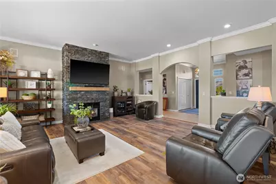 3715 Viewmont Drive, Wenatchee, WA 98801 - Photo 11