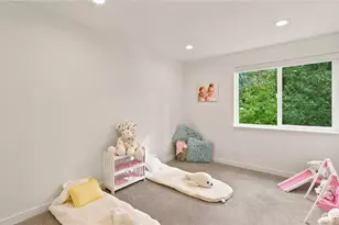 220 NE Dogwood St, Issaquah, WA 98027 - Photo 21