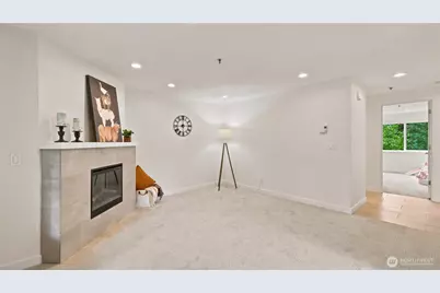 220 NE Dogwood Street #B301, Issaquah, WA 98027 - Photo 7