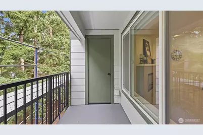 220 NE Dogwood Street #B301, Issaquah, WA 98027 - Photo 17