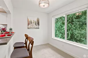 220 NE Dogwood St, Issaquah, WA 98027 - Photo 13