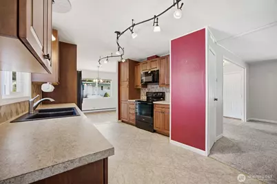 1200 Lincoln Street #419, Bellingham, WA 98229 - Photo 9