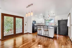 11912 SE 211th Pl, Kent, WA 98031 - Photo 9
