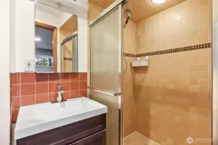 2515 NE 106th Pl, Seattle, WA 98125 - Photo 21