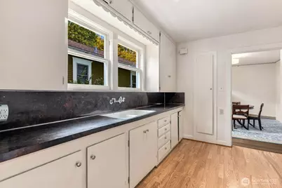 721 21st Avenue E, Seattle, WA 98112 - Photo 9