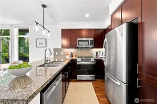 130 Harbor Square Loop NE, Bainbridge Island, WA 98110 - Photo 3