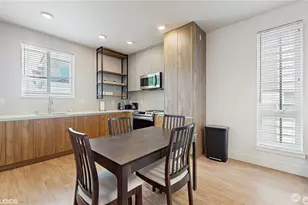 1300 E Remington Ct, Seattle, WA 98122 - Photo 7